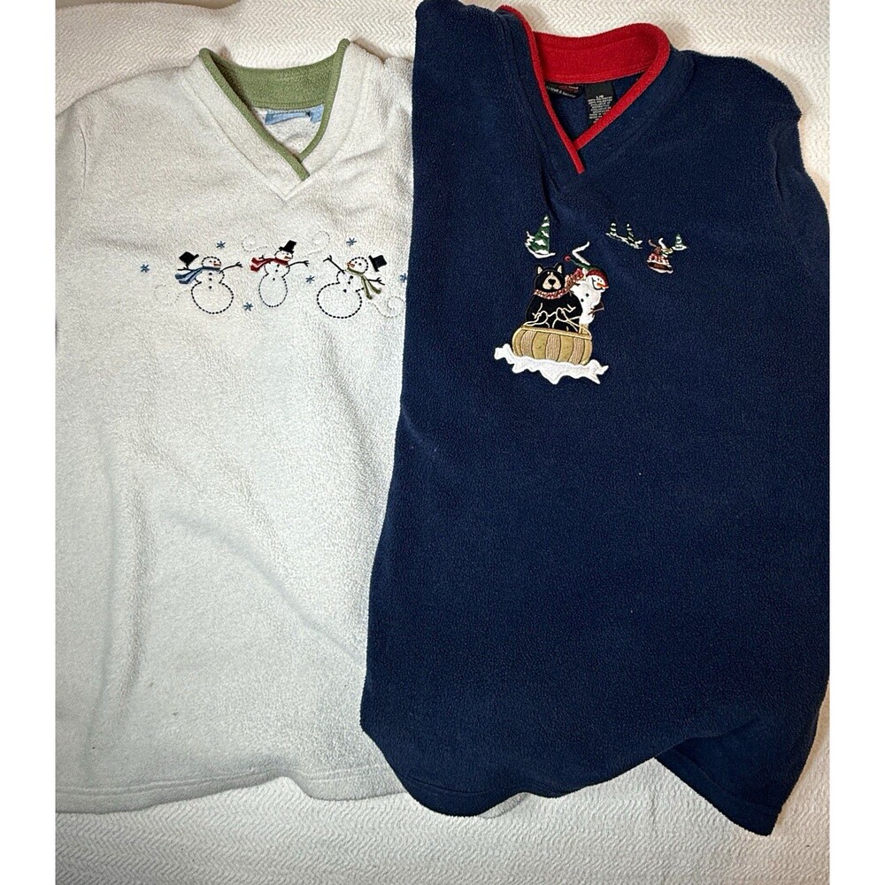 Set 2 Croft & Barrow Sport Women’s L Holiday Fleece V-Neck Pullover Sweatshirt